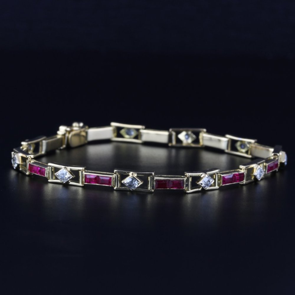 18K Yellow Gold Vintage Diamond and Garnet Anniversary Bracelet - Picture 3 of 8
